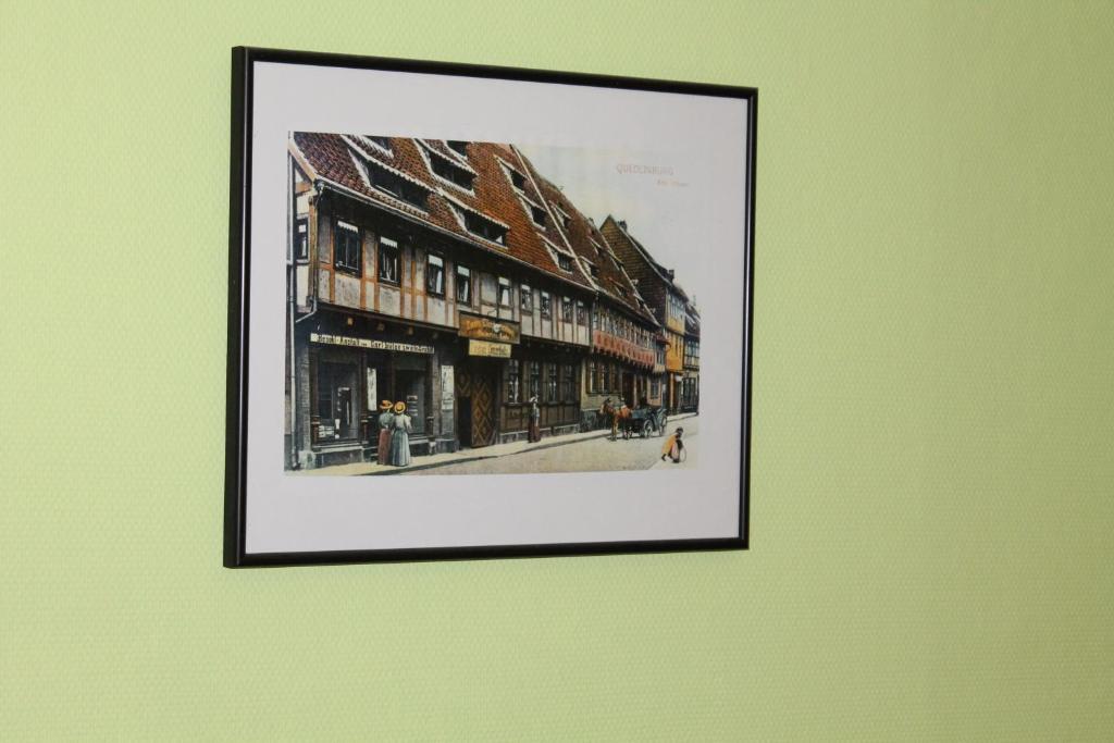Hotel Am Stadtwall เควดลินบวร์ก ภายนอก รูปภาพ